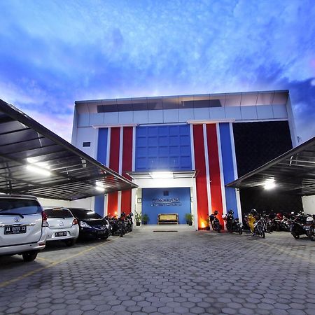 D'Paragon Flamboyan Yogyakarta Exterior foto
